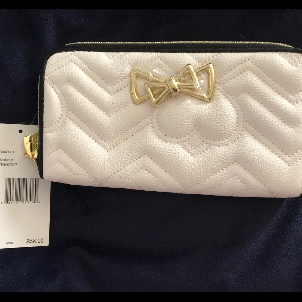New Betsey Johnson Wallet